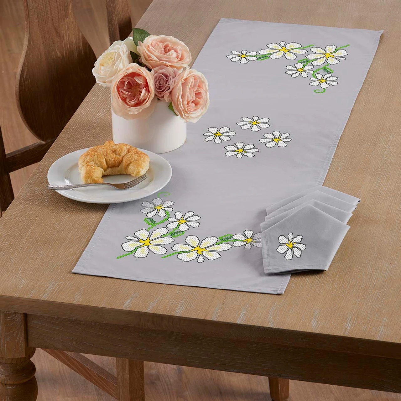 Herrschners Dancing Daisies Table Runner & Napkins Stamped Cross-Stitch 1 Herrschners Dancing Daisies Table Runner & Napkins Stamped Cross-Stitch
