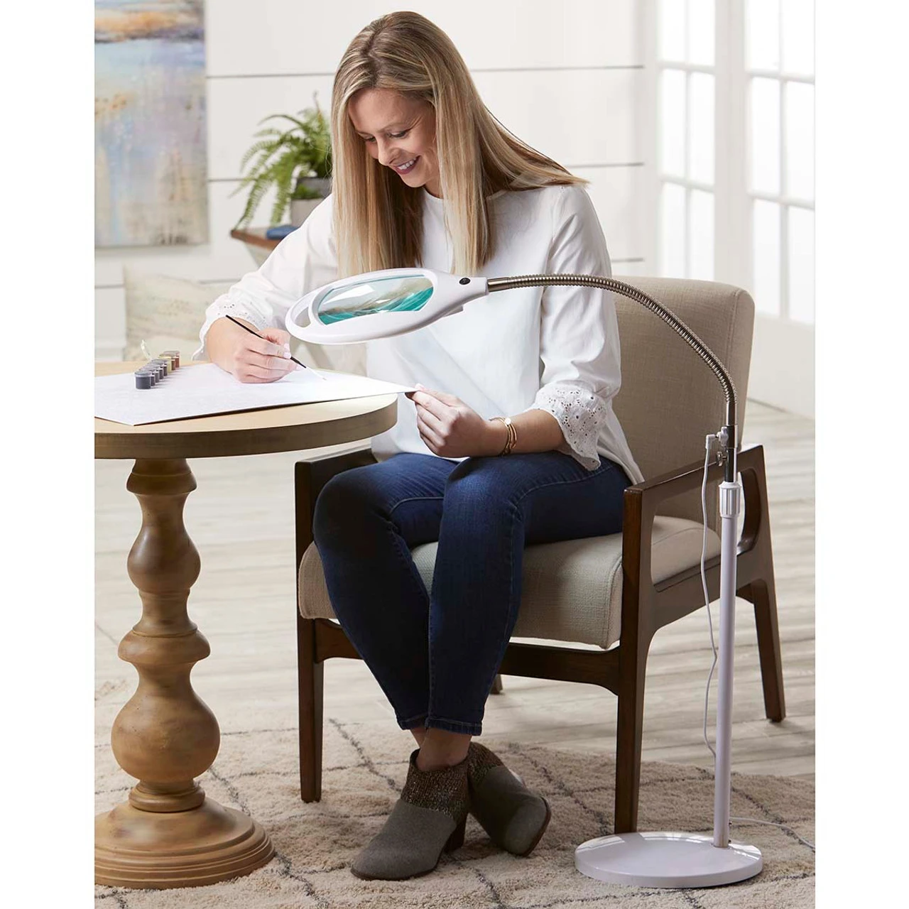 Herrschners LED Standing Lamp Magnifier 2 Herrschners LED Standing Lamp Magnifier - Image 2