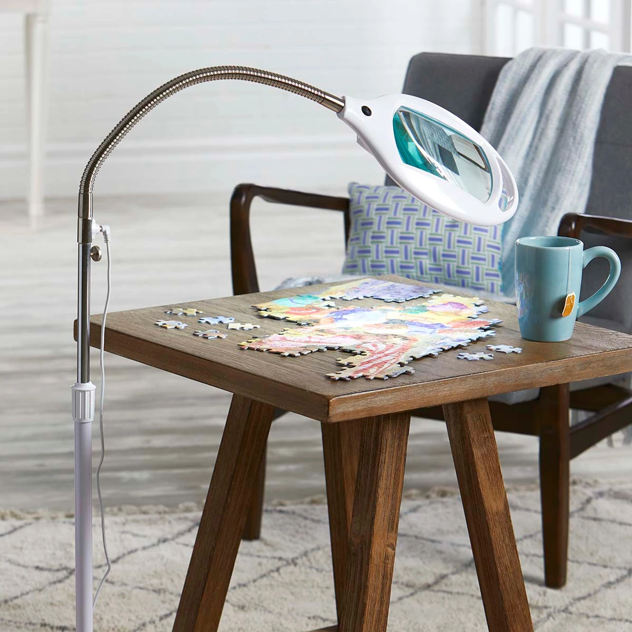 Herrschners LED Standing Lamp Magnifier 3 Herrschners LED Standing Lamp Magnifier - Image 3